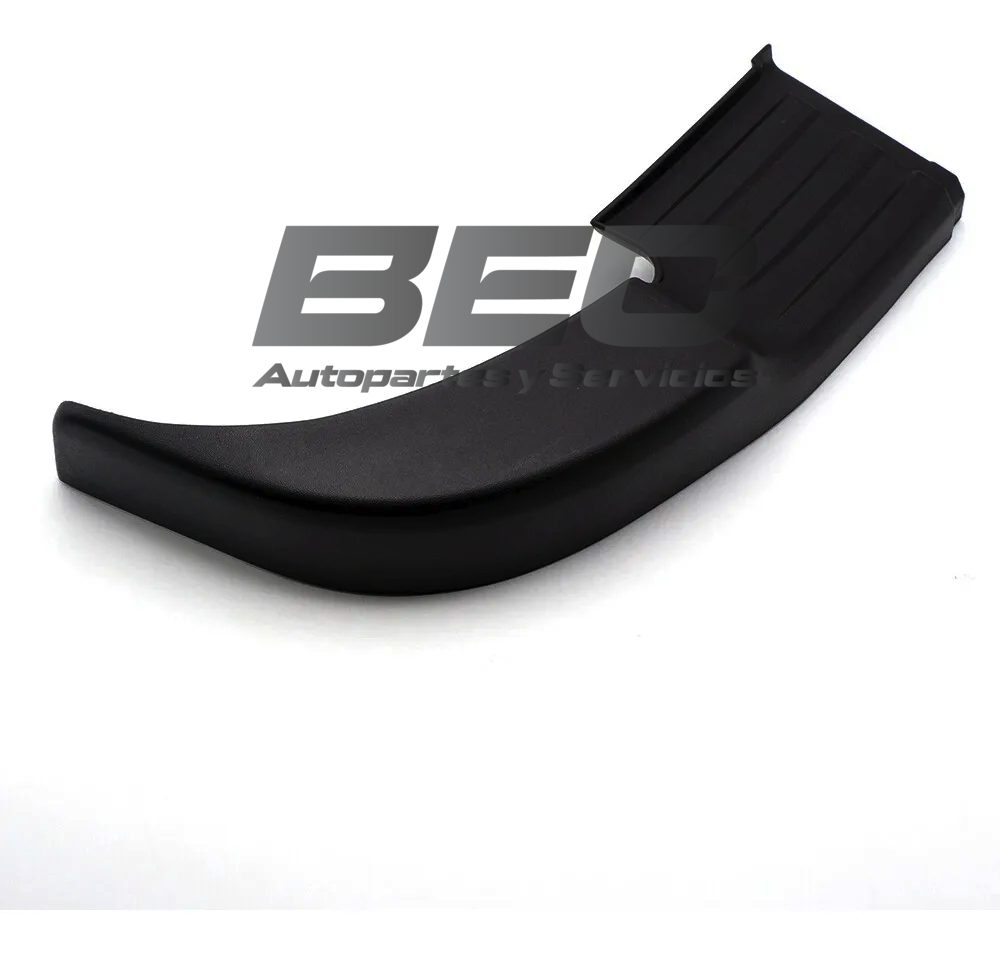 Moldura Parachoque Trasero Derecho Toyota Hilux 2016-2024